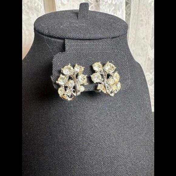 Jewelry - Vintage Silver-Tone Rhinestone Floral Clip-On Earrings
